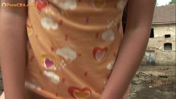 18 yrs old hot teen babe first time sex