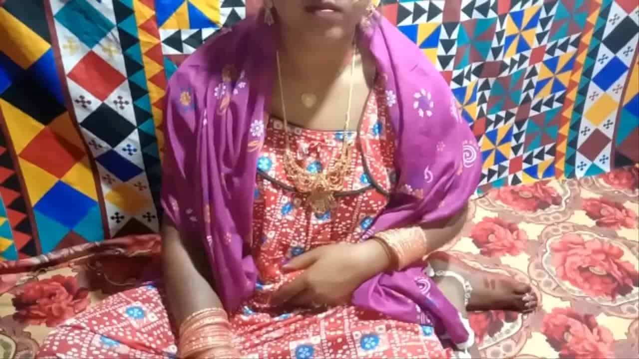 delhi mature aunty xxx home sex with her hubby friend